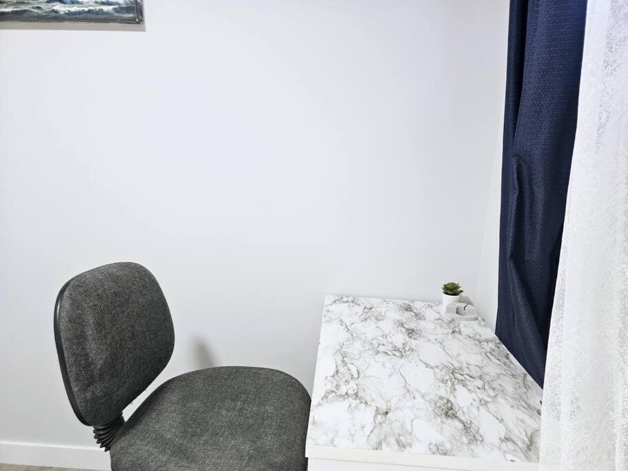 Cozy Suites In Calgary Area Balzac Kültér fotó