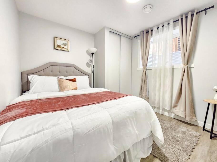 Cozy Suites In Calgary Area Balzac Kültér fotó