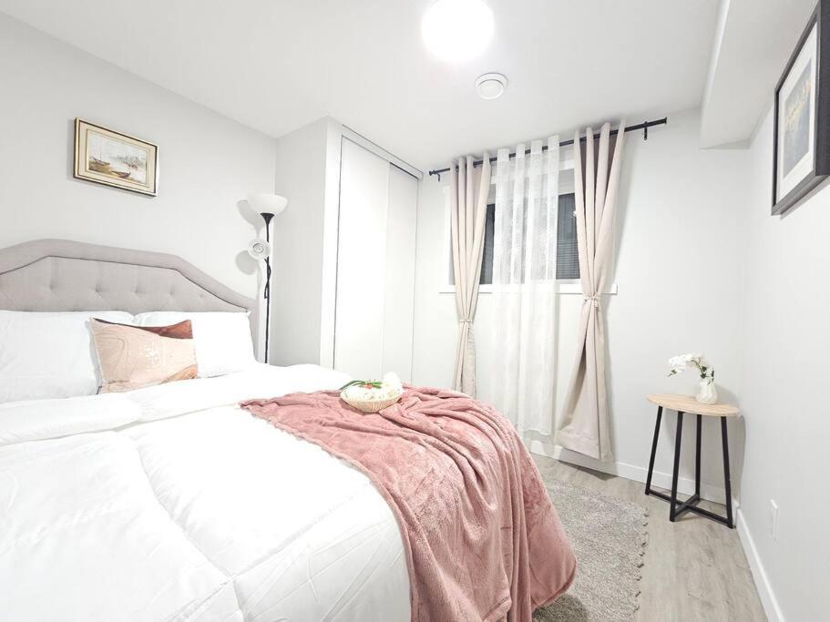 Cozy Suites In Calgary Area Balzac Kültér fotó